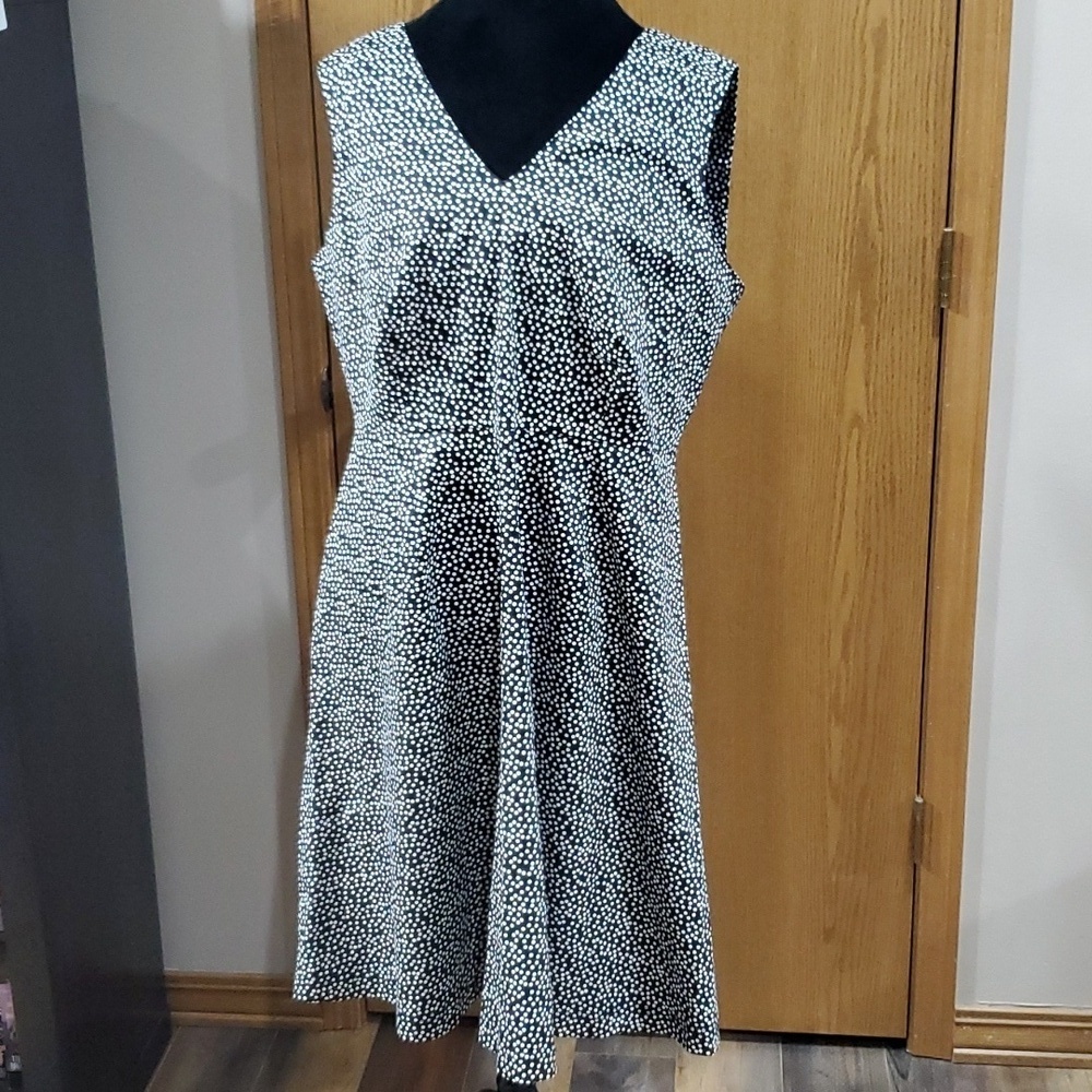 Lane Bryant nwt black white dotted sleeveless dress